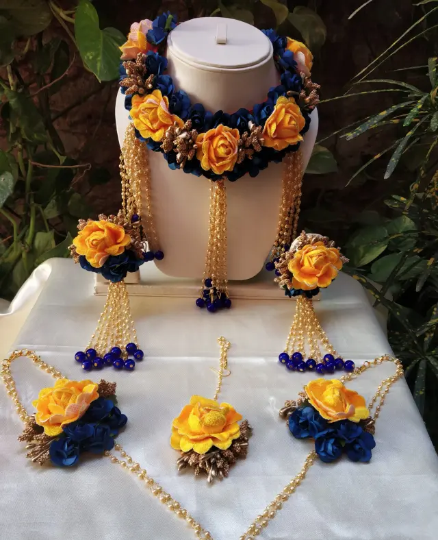 Buy Flower Jewellery set for haldi 