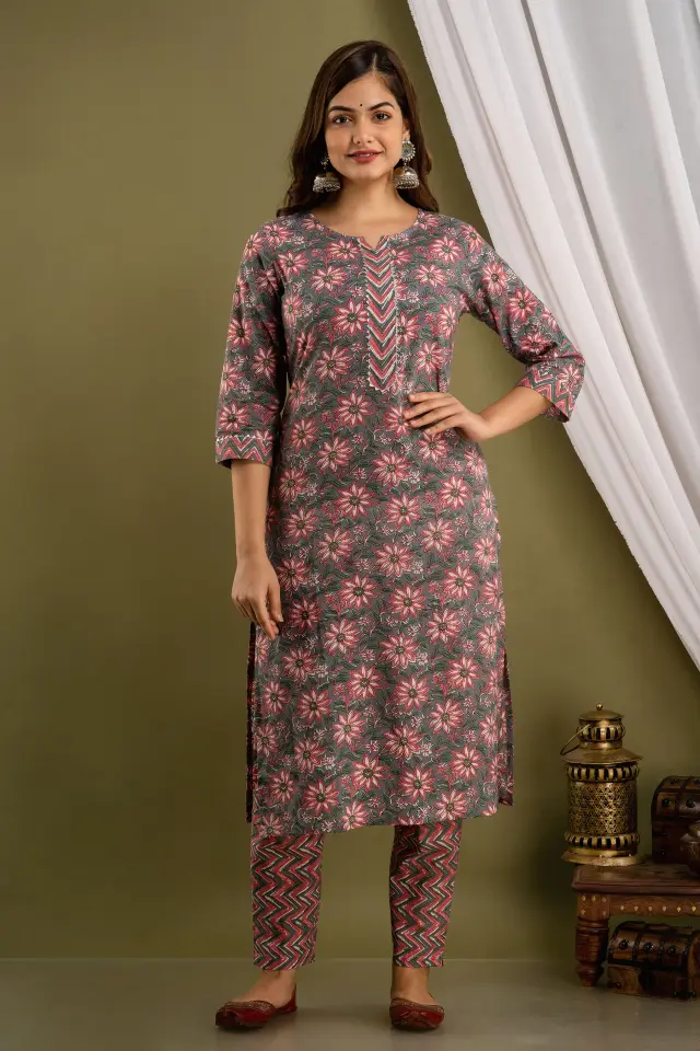 Women Pure Cotton Green Kurta Pant Set