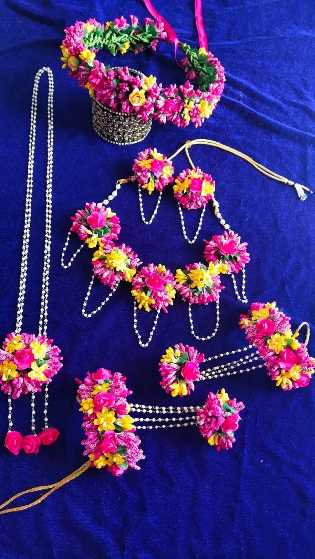 Buy Paper Flower Jewellery Set Online